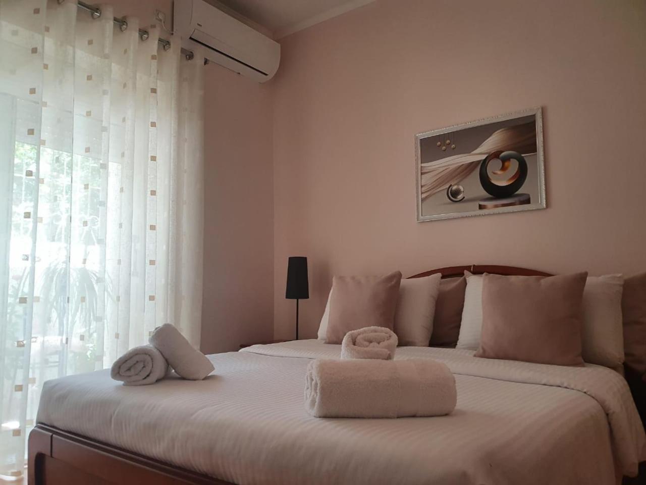 Sofia'S Modern Apartment Gjirokastra Zewnętrze zdjęcie
