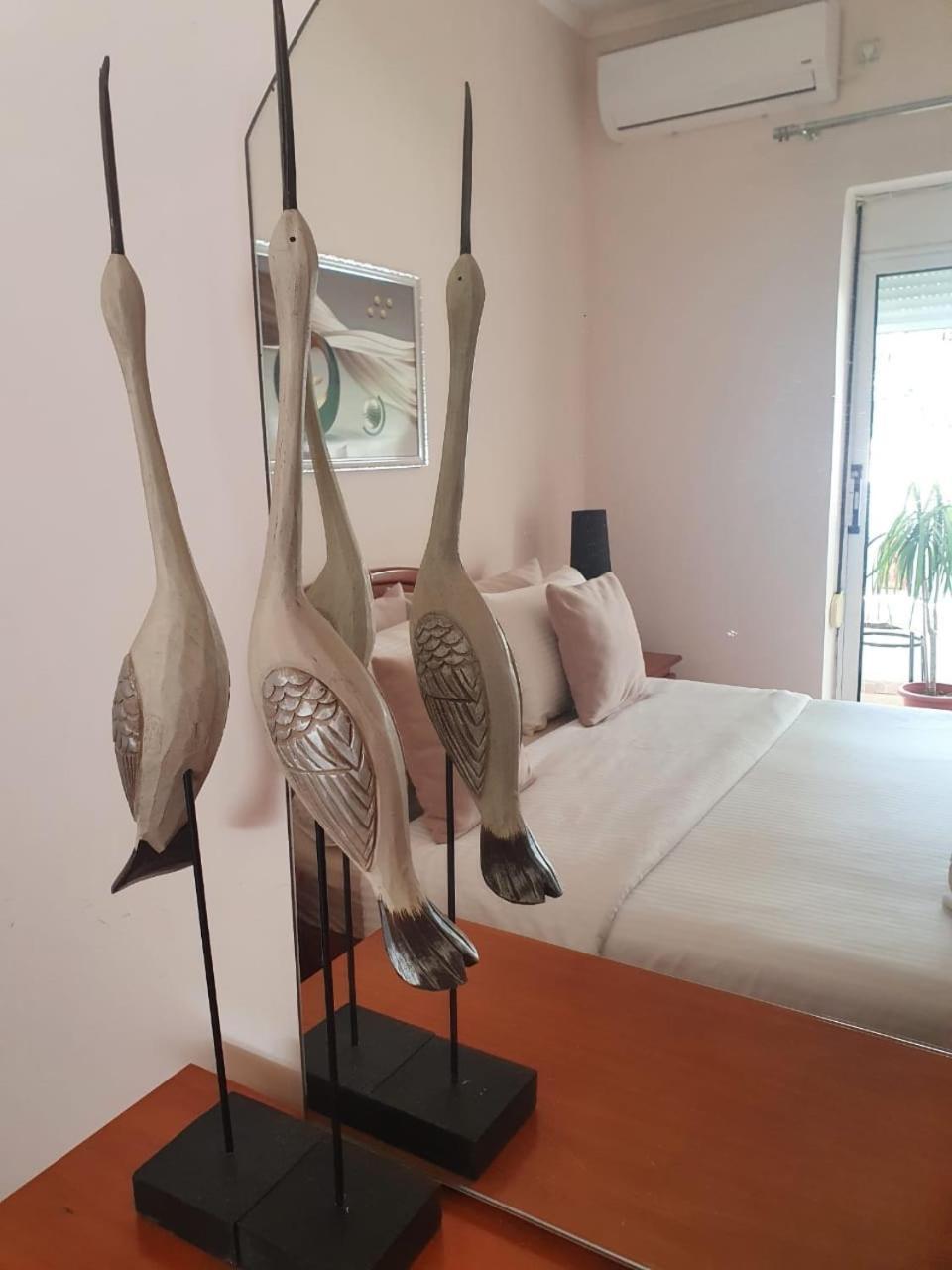 Sofia'S Modern Apartment Gjirokastra Zewnętrze zdjęcie