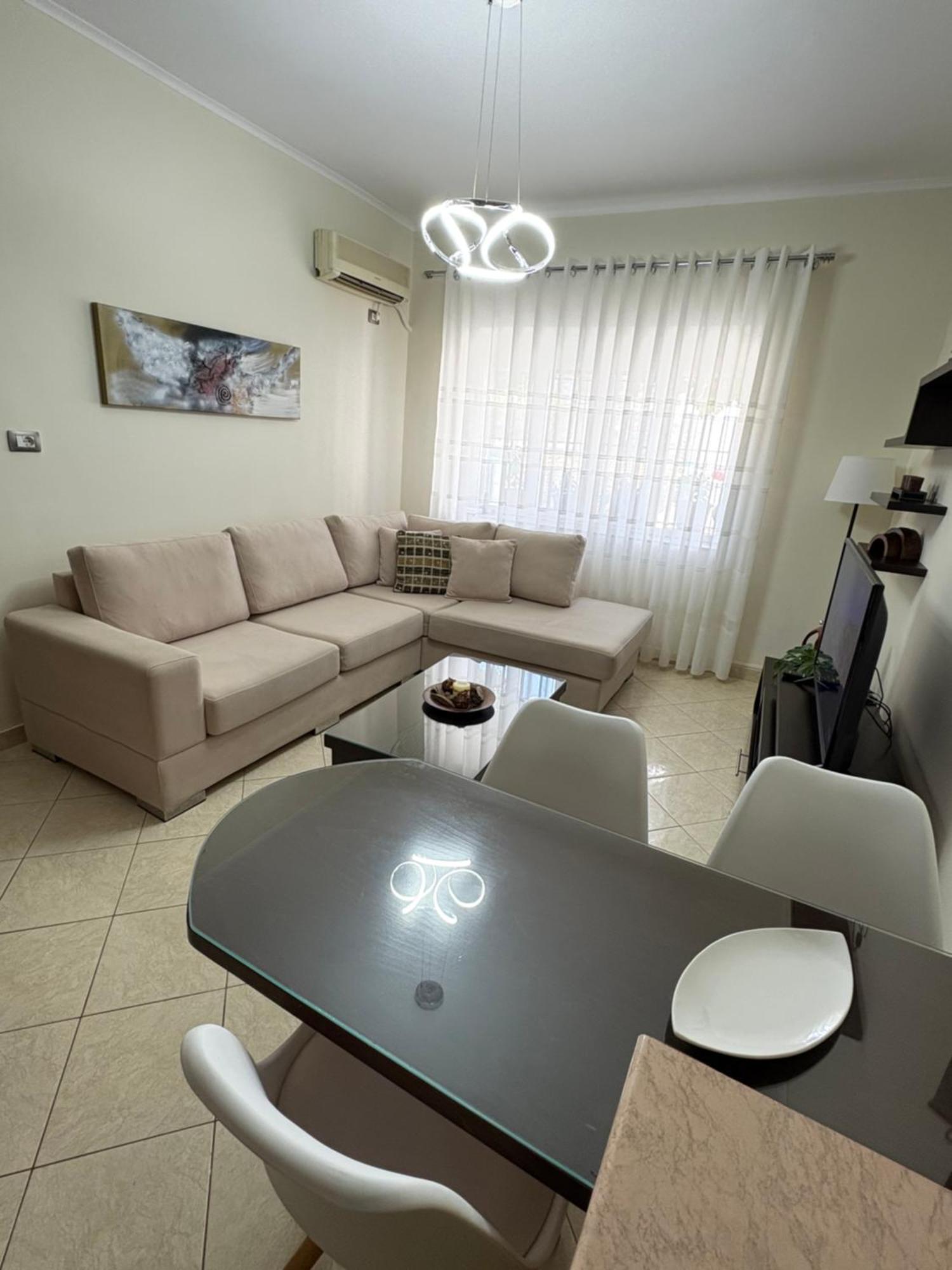 Sofia'S Modern Apartment Gjirokastra Zewnętrze zdjęcie