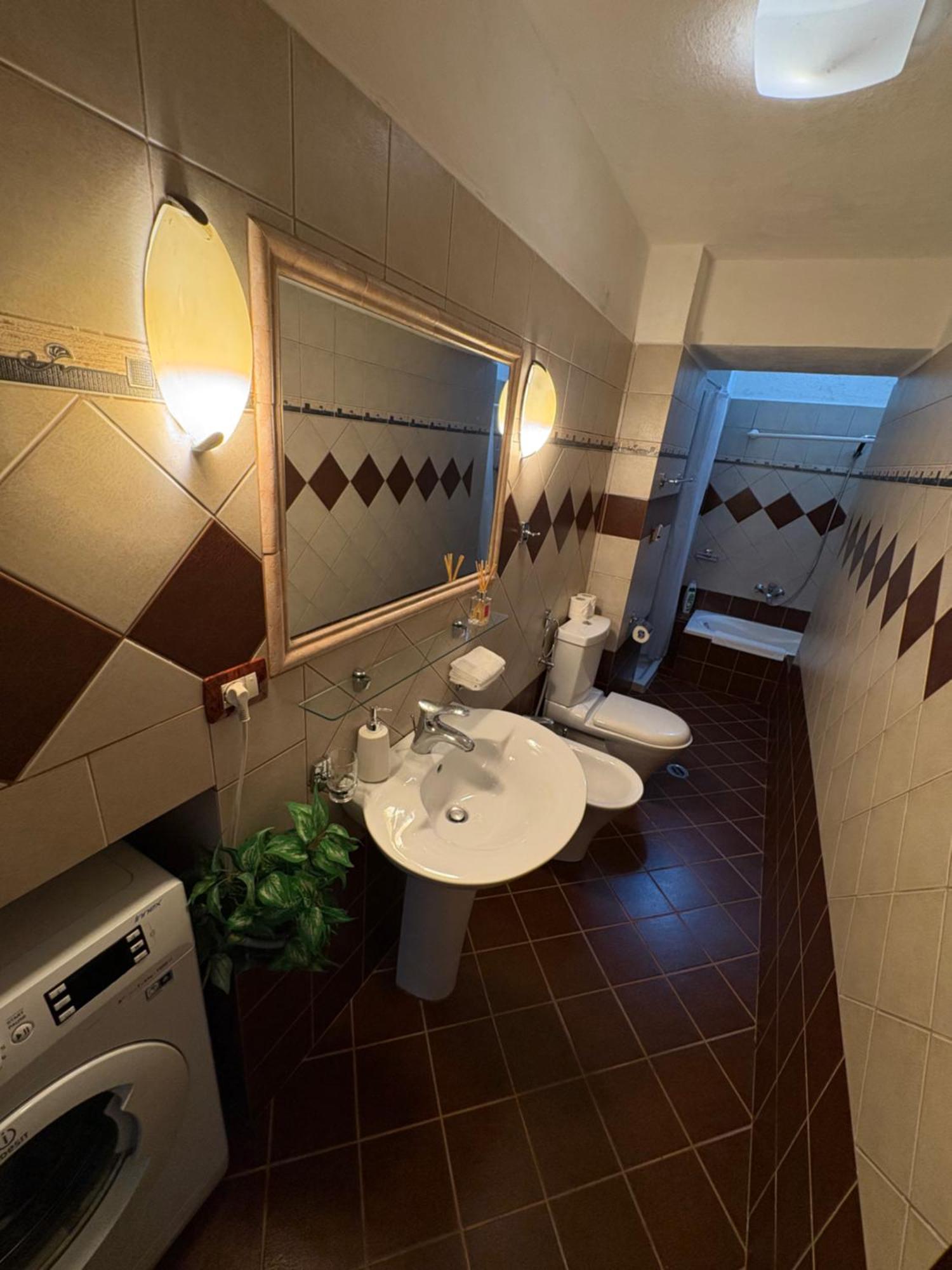 Sofia'S Modern Apartment Gjirokastra Zewnętrze zdjęcie